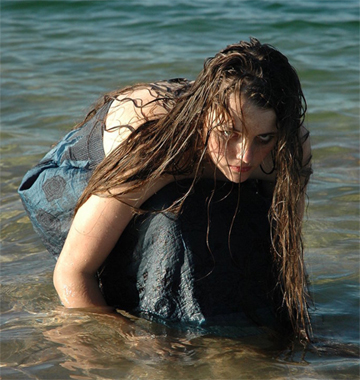 Typically, ocean witches are very attuned to their environment and frequently found living feral along the coastlines or even among the svefra at sea.